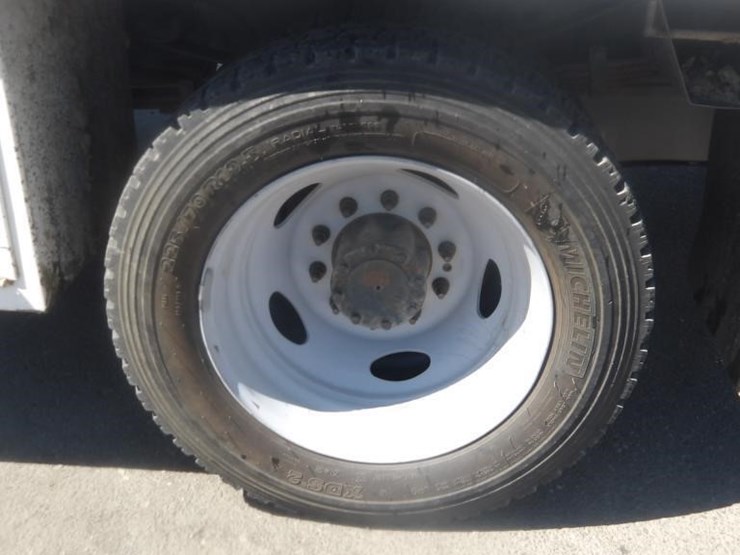 2012-ford-f550-image-5
