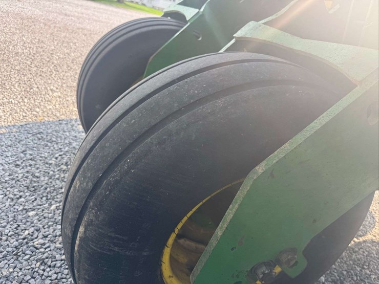 1999-john-deere-1780-image-16