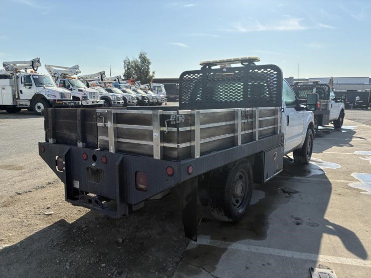 2016-ford-f350-image-4
