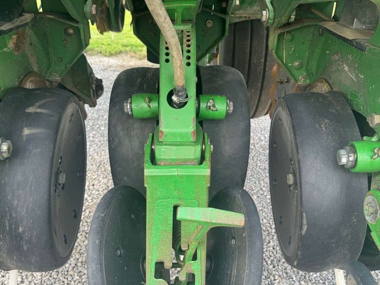 1999-john-deere-1780-image-45