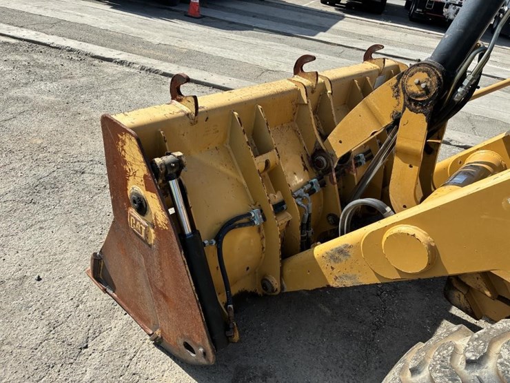 2007-caterpillar-430e-image-8