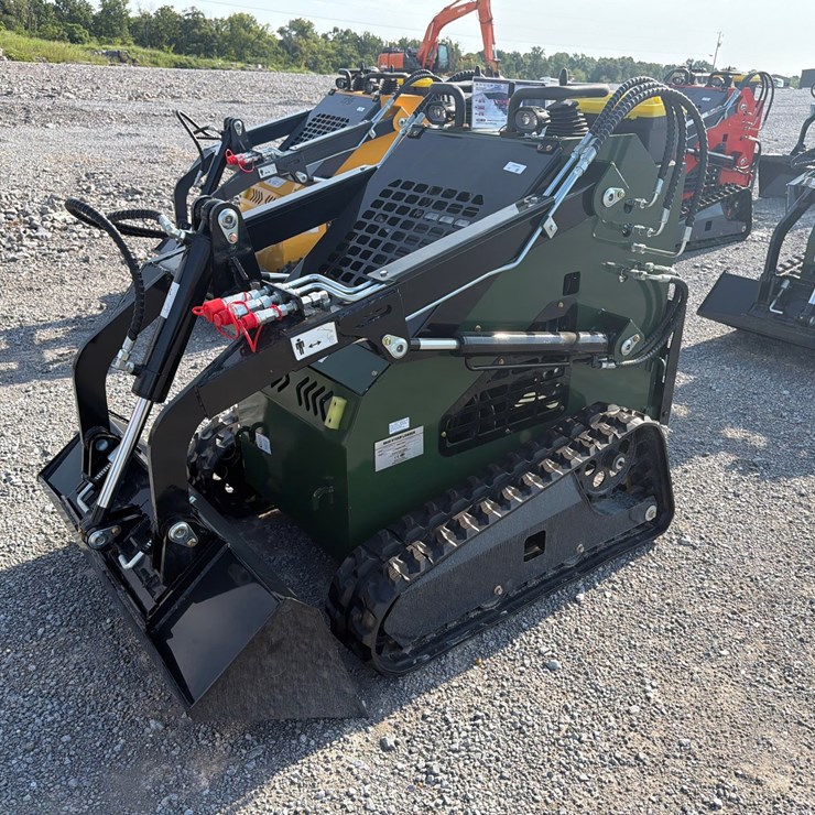 #35 • NEW ZJG ZJ-380 MINI SKID LOADER