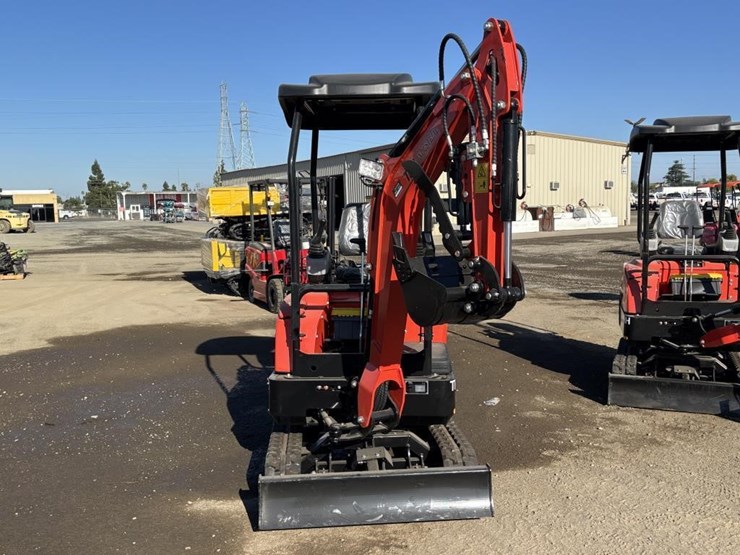 2026-tpm-18hh-hydraulic-excavator-image-5