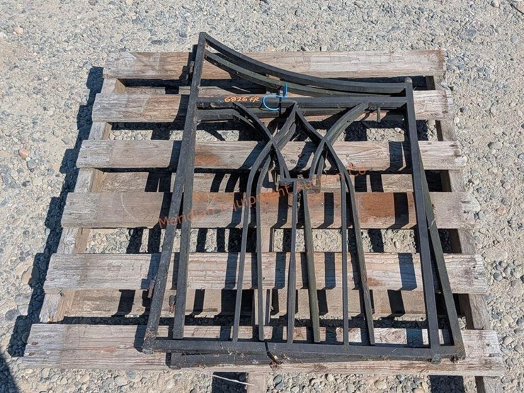 ~4'-outdoor-garden-gate-image-1
