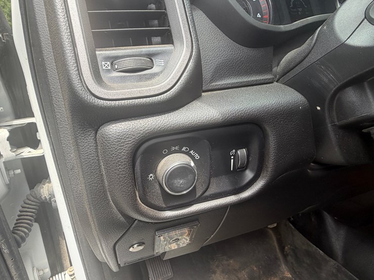 2024-ram-5500-hd-image-31