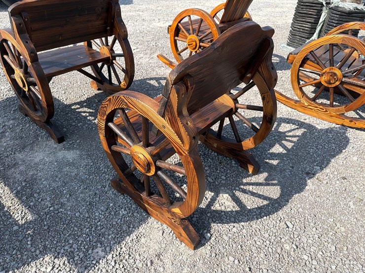 #85-•-wagon-wheel-chair-image-4