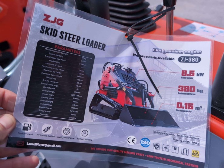 zjg-mini-skid-steer-loader-zj-380-(red)---15hp-image-8