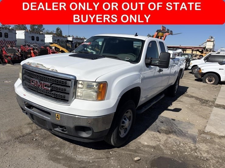 2012-gmc-sierra-2500hd-image-1