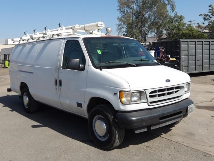 2002-ford-e350-image-2