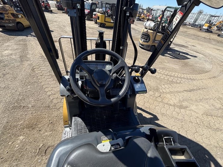 2020-caterpillar-2c6000-image-18