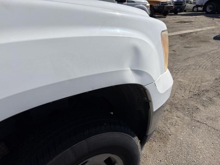2012-gmc-sierra-2500hd-image-10