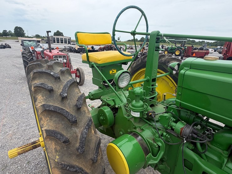 1950-john-deere-b-image-12