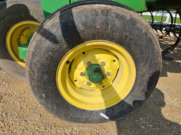 john-deere-726-image-57