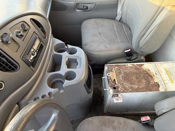 2003-ford-e350-sd-image-26