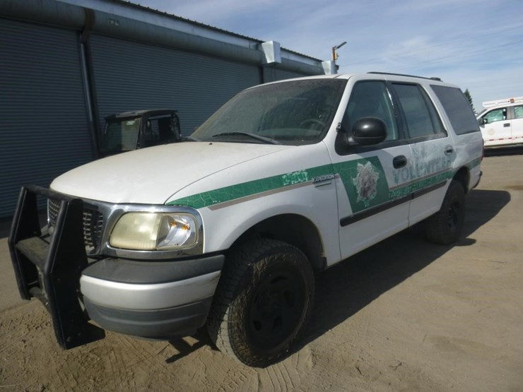 2002-ford-expedition-image-1