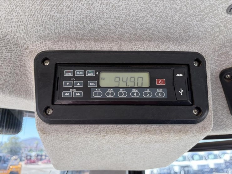2022-xcmg-xc958u-image-32