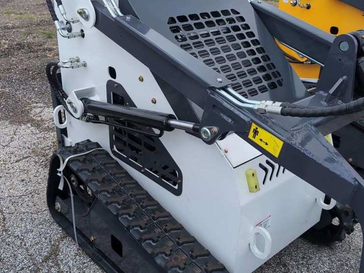 zjg-mini-skid-steer-loader-zj-380-(white)---15hp-image-2
