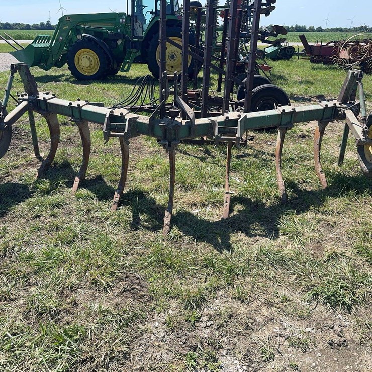 JOHN DEERE 7