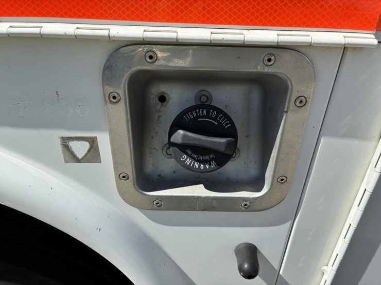 2012-ford-f450-image-7