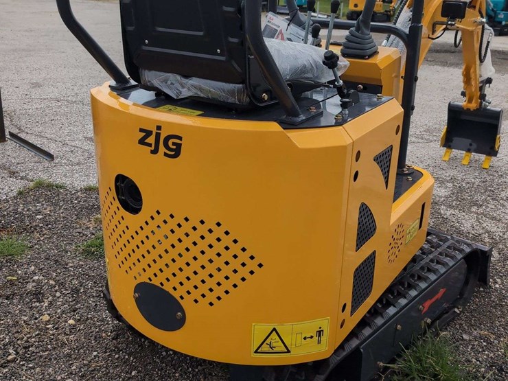 zjg-mini-excavator-zj-12-(yellow)-image-6