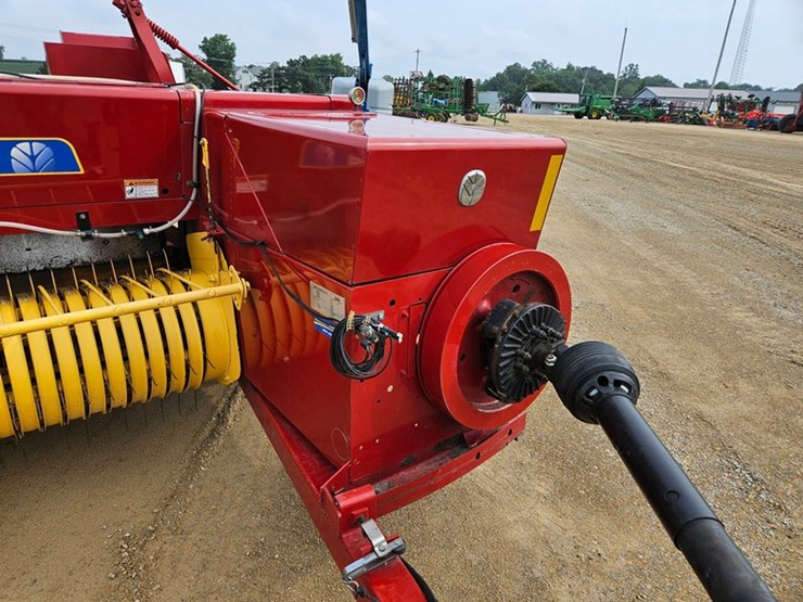 new-holland-bc5070-image-12
