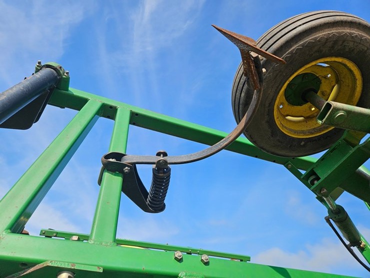 john-deere-726-image-36