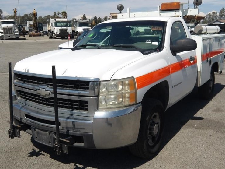 2007-chevrolet-silverado-2500-image-1