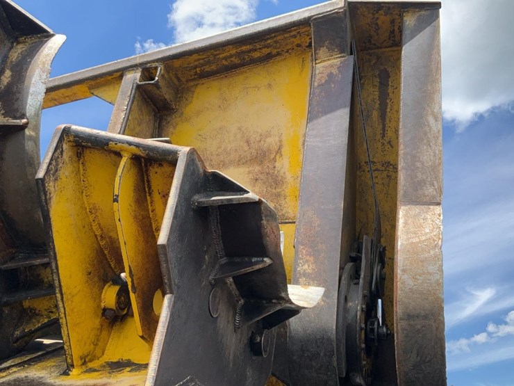 2015-deere-437d-image-65