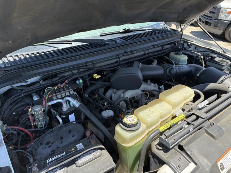 2001-ford-f550-image-11