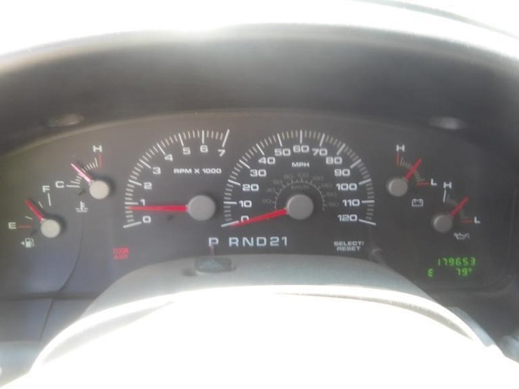 2003-ford-expedition-xlt-image-18