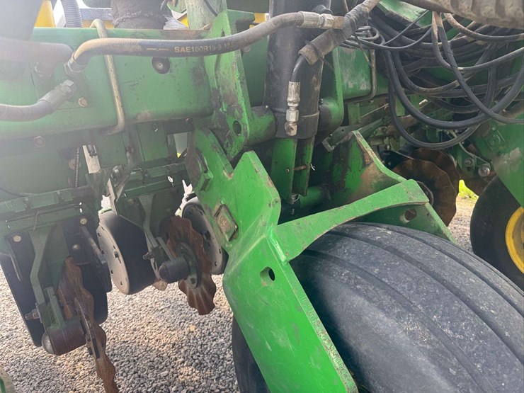 1999-john-deere-1780-image-44