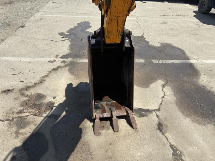 2008-jcb-3cx-image-12