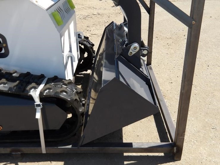2026-zjz-380-skid-steer-track-loader-image-6