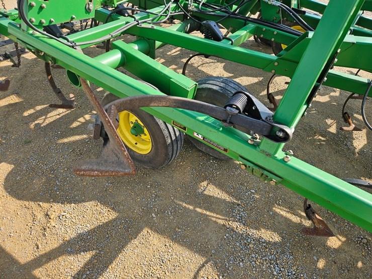 john-deere-726-image-27