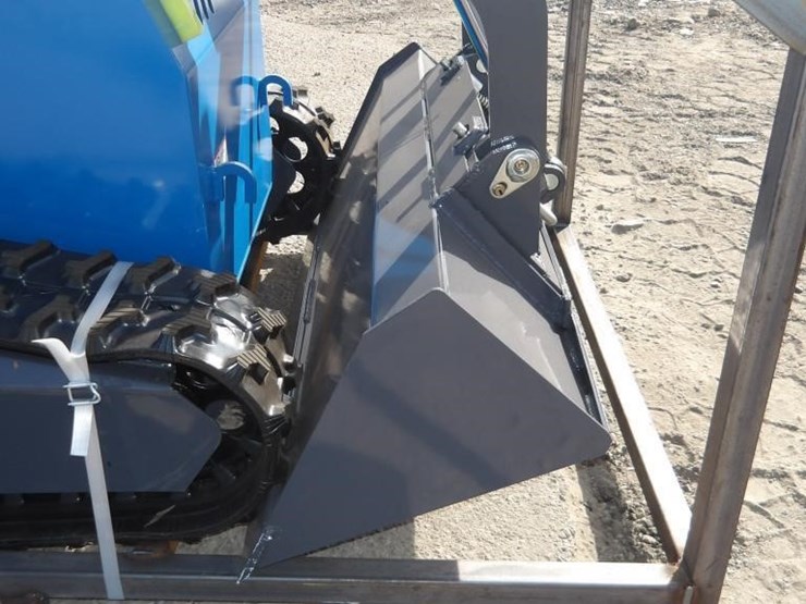 2026-zjz-380-skid-steer-track-loader-image-6