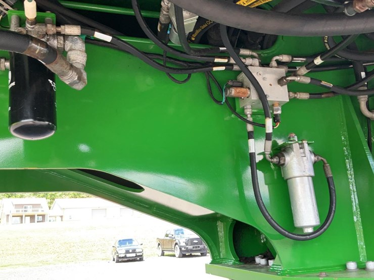 2015-deere-437d-image-46