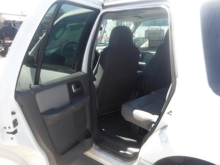 2003-ford-expedition-xlt-image-14