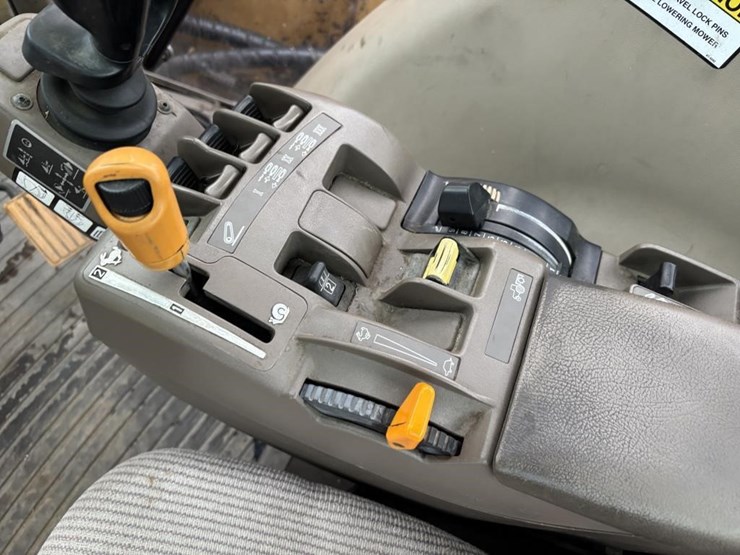 john-deere-6330-image-51