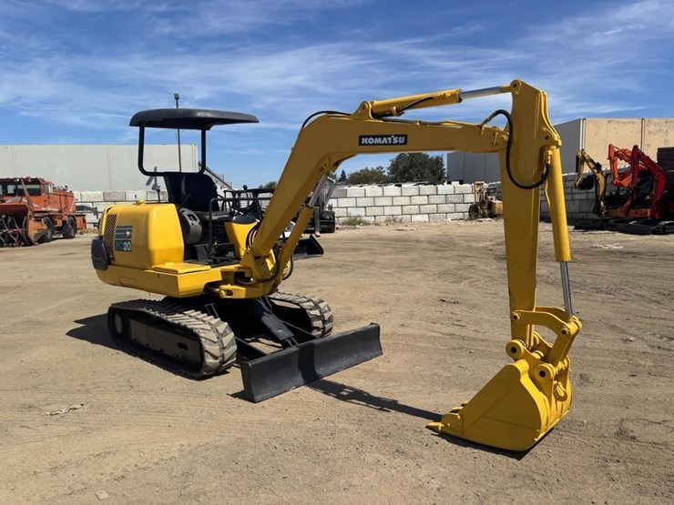komatsu-pc20-7e-image-2