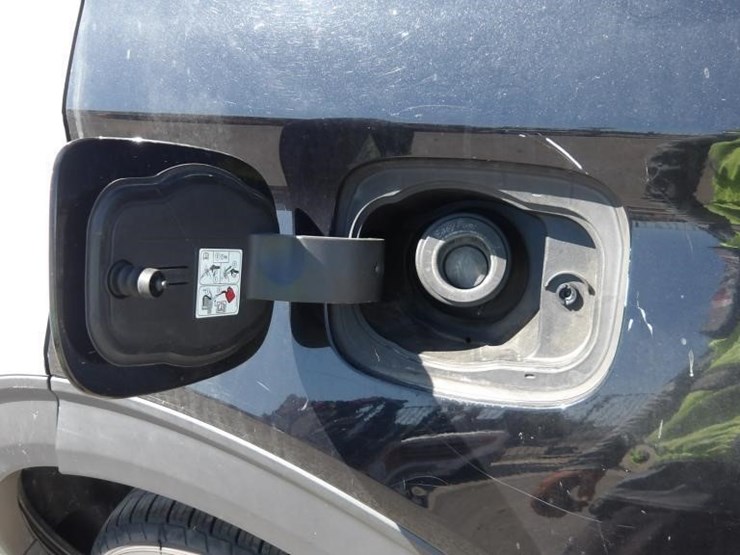 2020-ford-explorer-image-9
