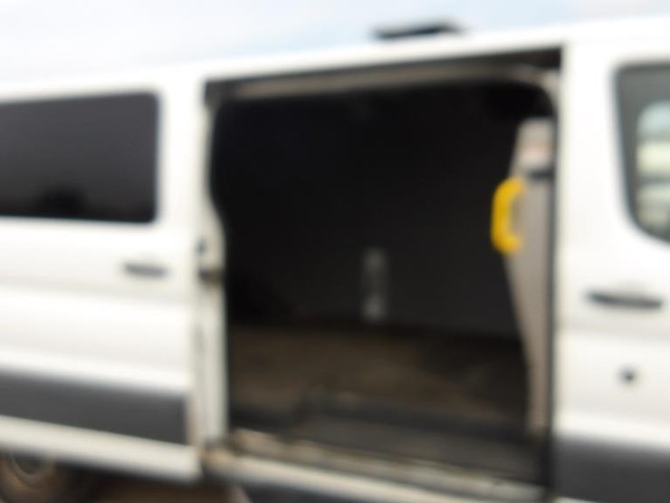 2018-ford-transit-image-13
