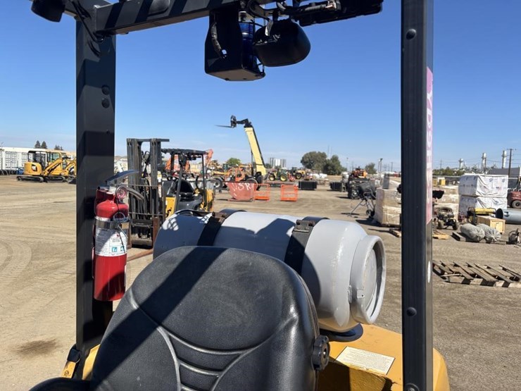 2016-caterpillar-2c6000-image-26
