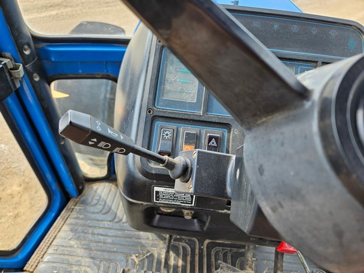 ford-tractor-image-24