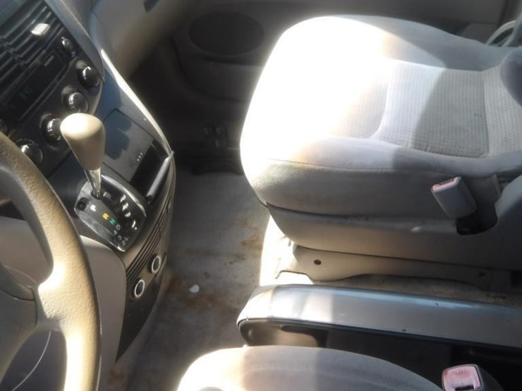 2006-toyota-sienna-le-image-22