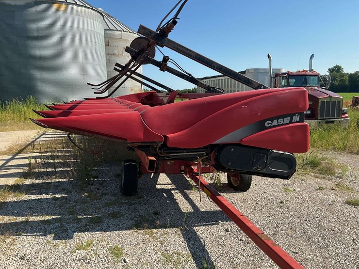 case-ih-2212-image-1