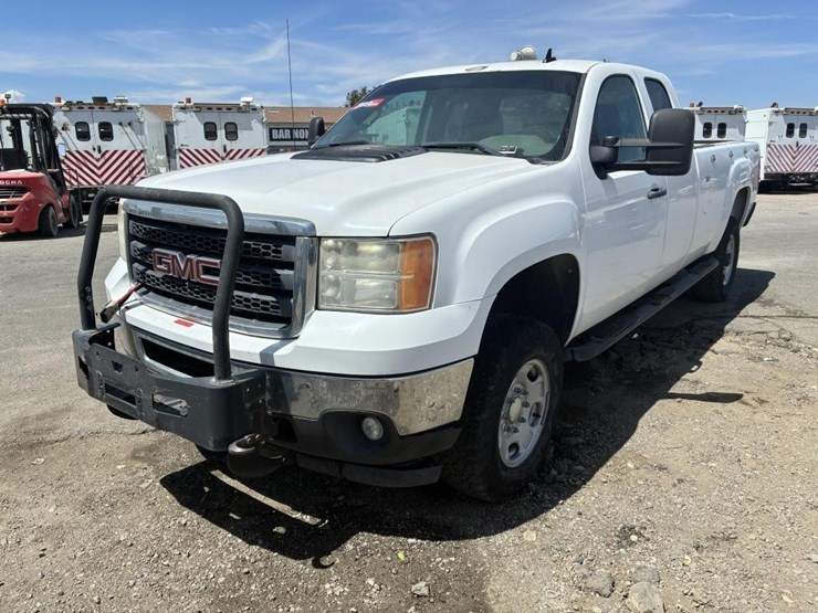 2012-gmc-sierra-2500hd-image-2