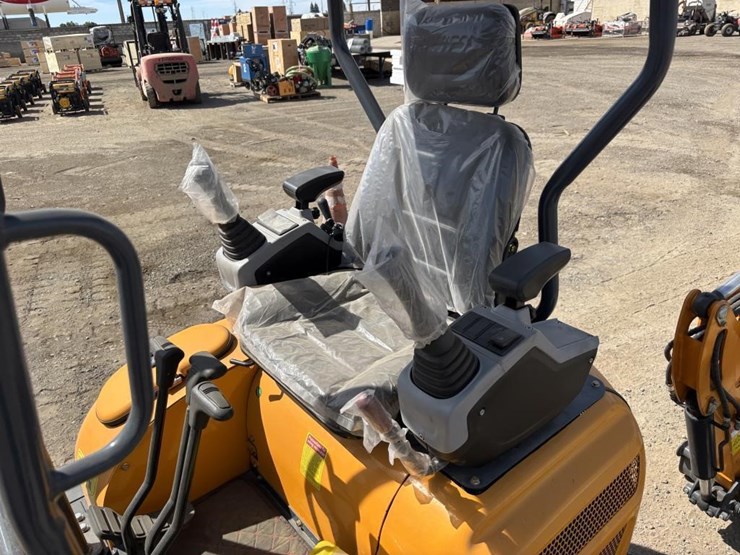 vicsec-vc20k-hydraulic-excavator-image-15