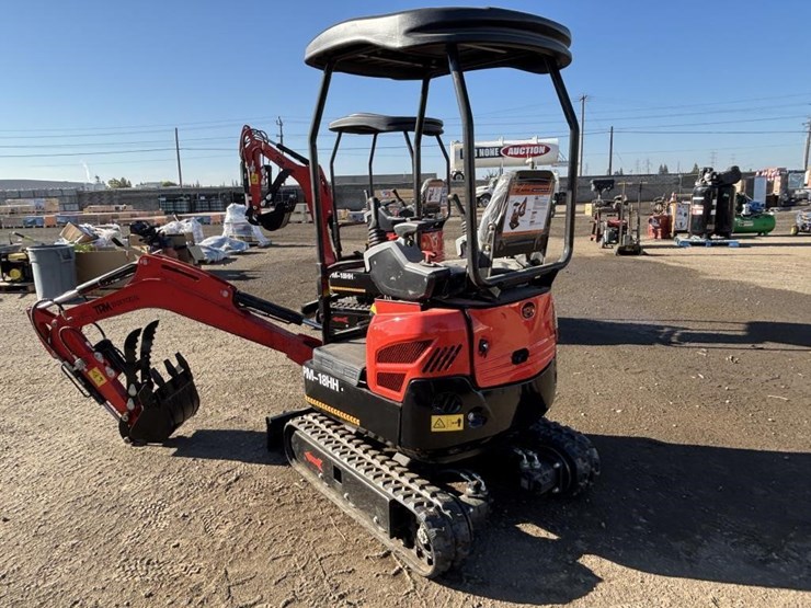 2026-tpm-18hh-hydraulic-excavator-image-4