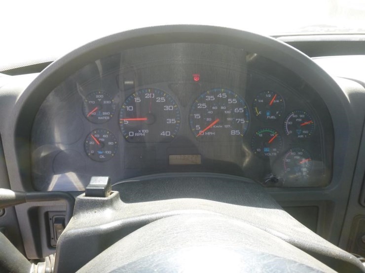 2004-international-7600-image-20