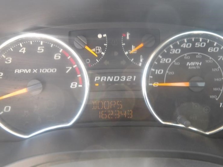 2011-chevrolet-colorado-image-16